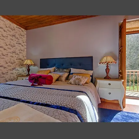 Casa Da Ramisqueira * カストロ・ラボレイロ